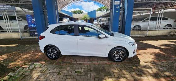 CHEVROLET ONIX 1.0 FLEX LT MANUAL CHEVROLET ONIX 1.0 FLEX LT MANUAL